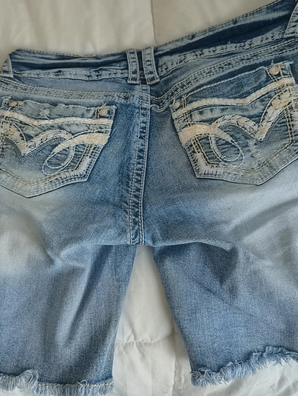 Wallflower Faded Light Blue Distressed Boyfriend Shorts, Size5 - Picture 6 of 6